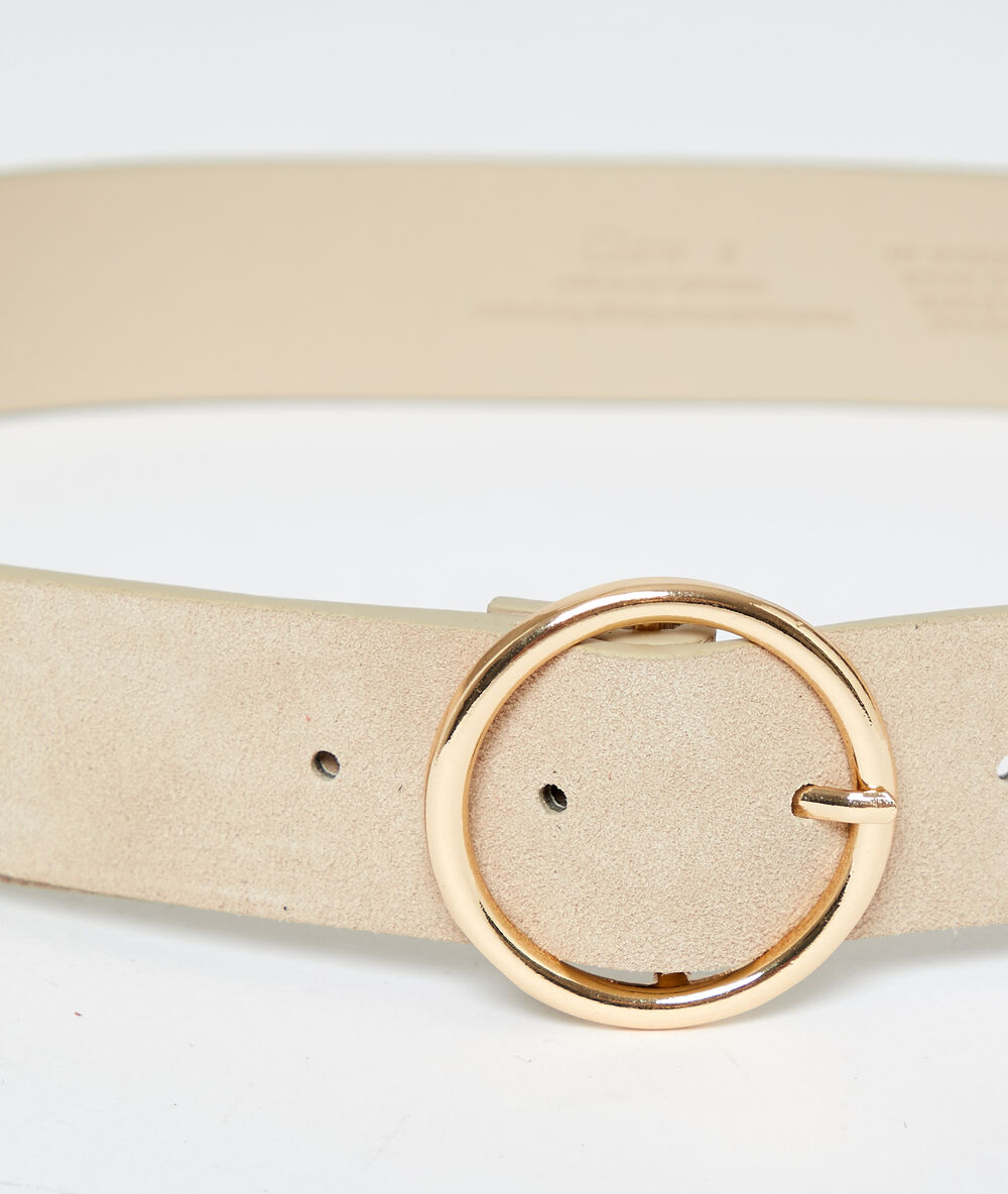 Ceinture boucle ronde en croûte de cuir camel.