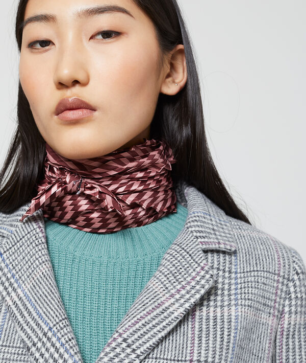 Foulard plissé à rayures Foulard plissé à rayures