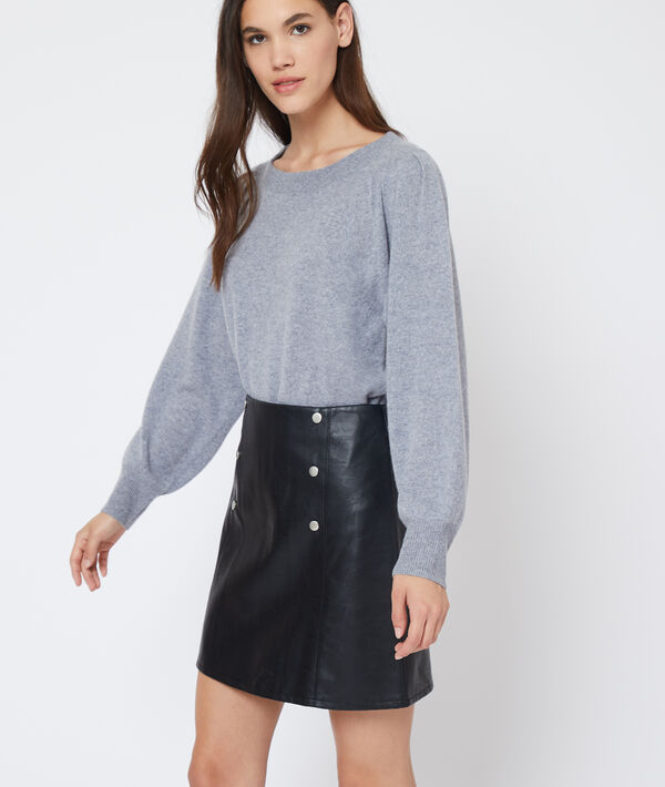 Pull manches larges en cachemire anthracite.