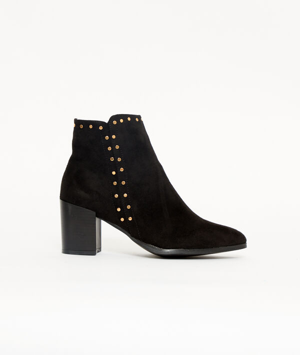 Bottines cloutées à talons Bottines cloutées à talons