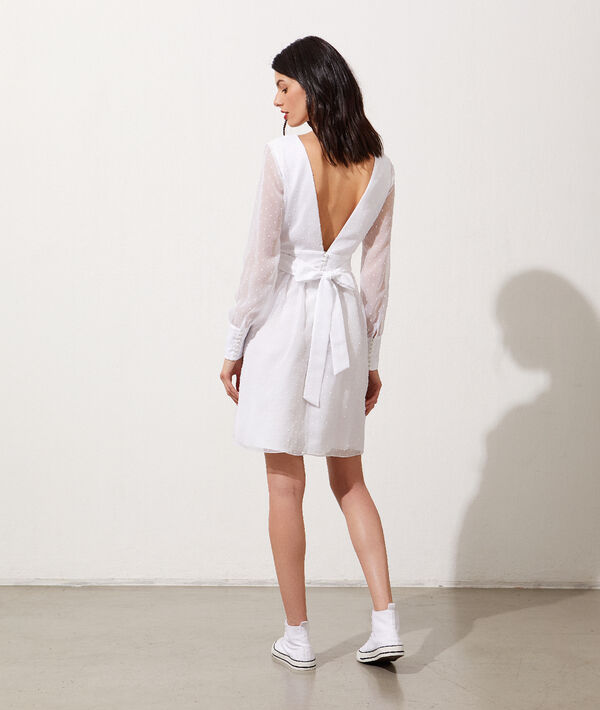 Robe dos décolleté en plumetis Robe dos décolleté en plumetis
