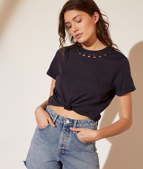 T-shirt col ajouré T-shirt col ajouré