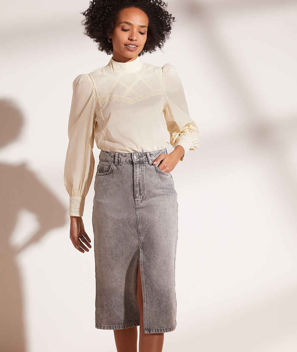 Jupe en jean fendue gris souris.
