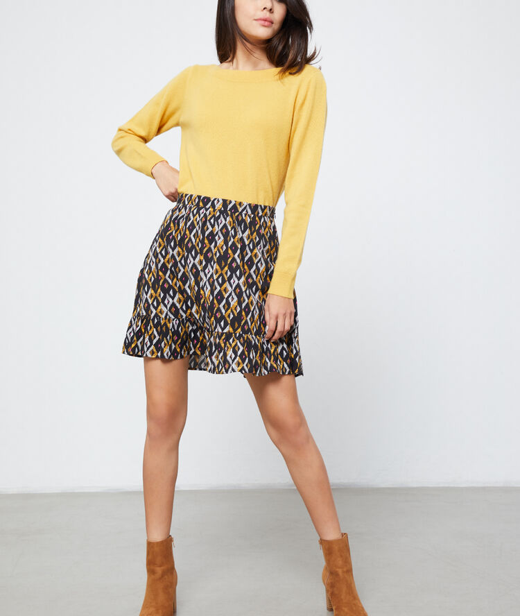 Pull col bateau en cachemire ocre.