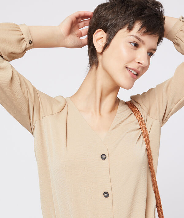 Blouse boutonnée à col v camel.