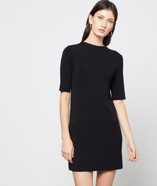Robe pull Robe pull