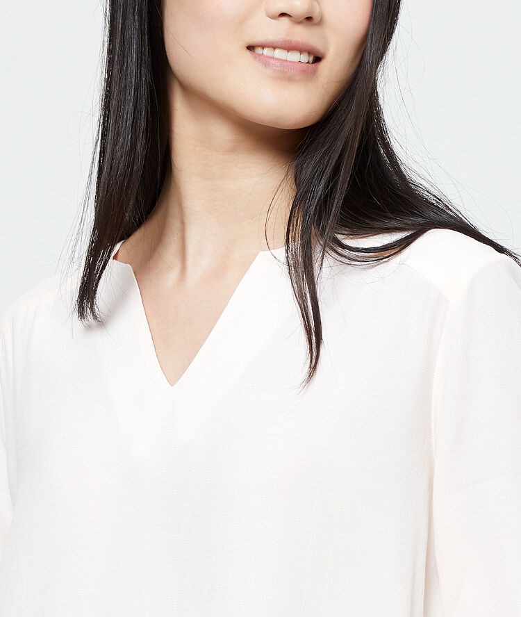 Blouse unie nude.