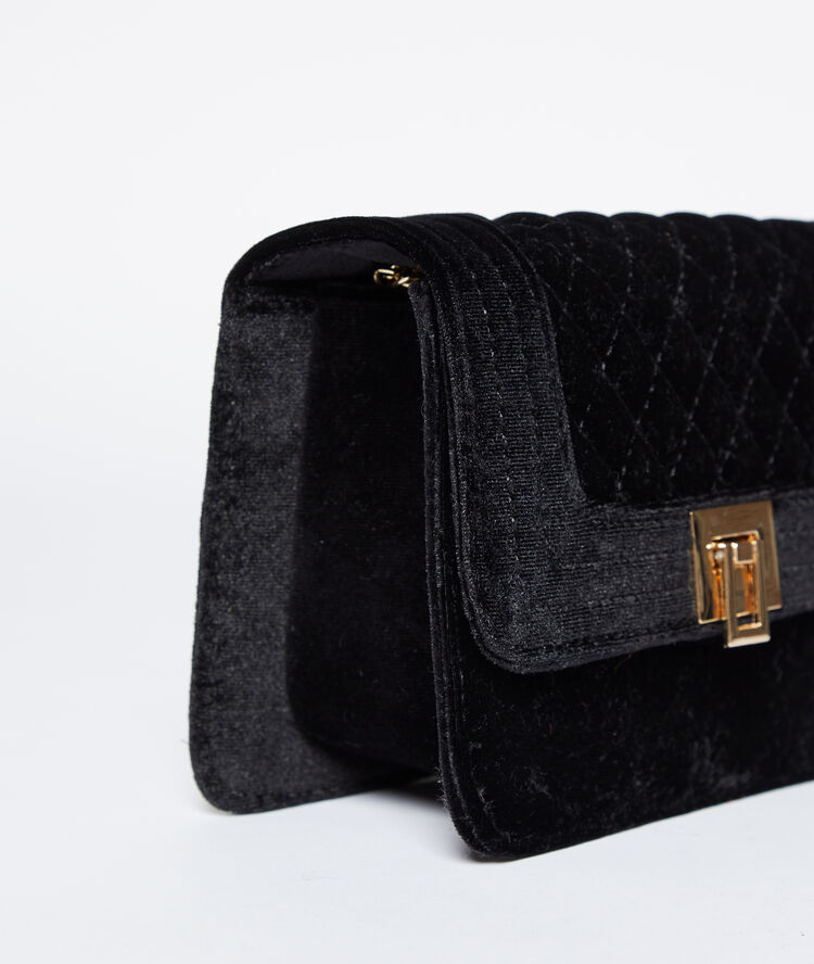 Sac matelassé effet velours noir.