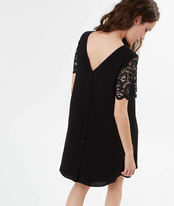 Robe manches courtes en dentelle Robe manches courtes en dentelle