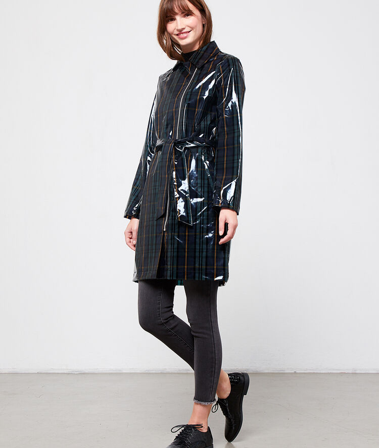 Trench imprimé tartan effet vinyle marine.