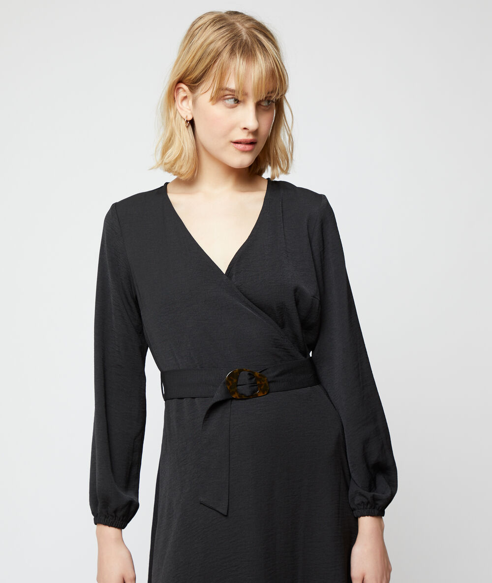 Robe cache-coeur ceinturée noir.