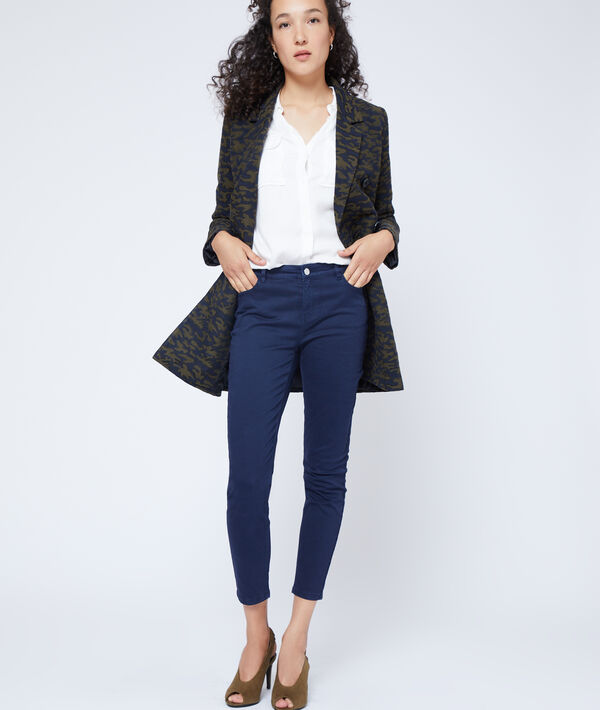 Pantalon court slim en coton marine.