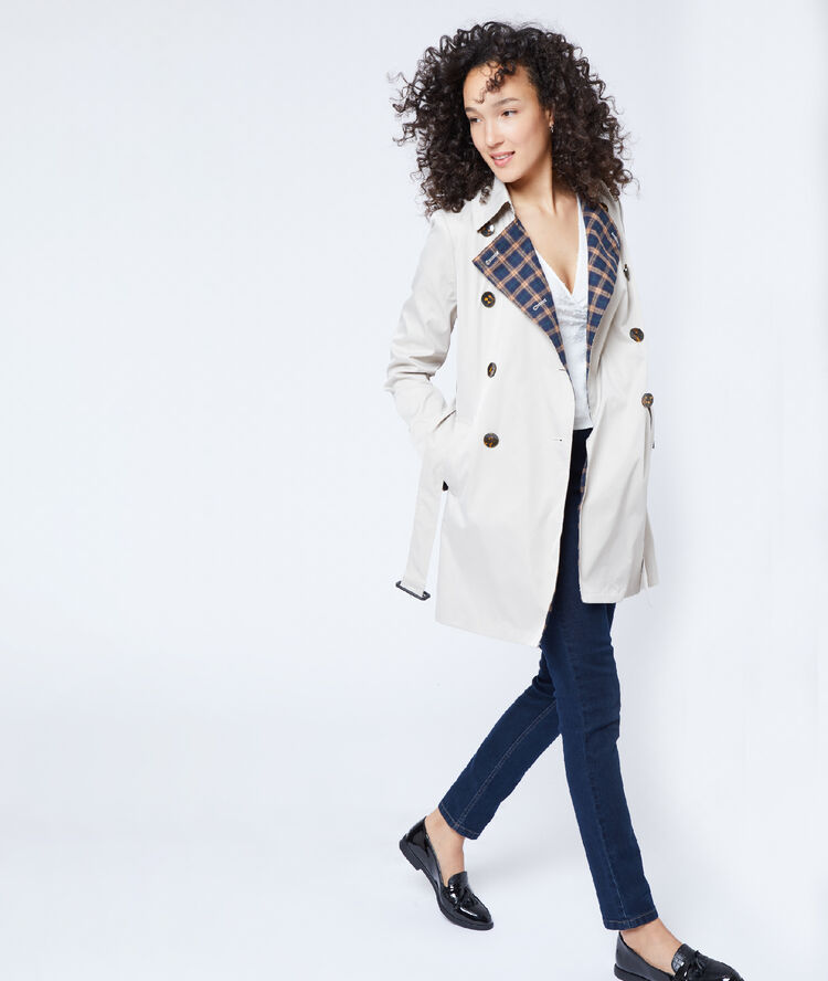 Blouse cache-coeur en plumetis ecru.
