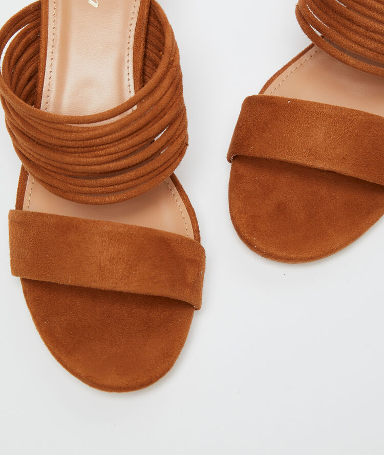 Mules à talons effet daim camel fonce.