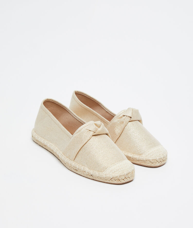 Espadrilles nouées dore.