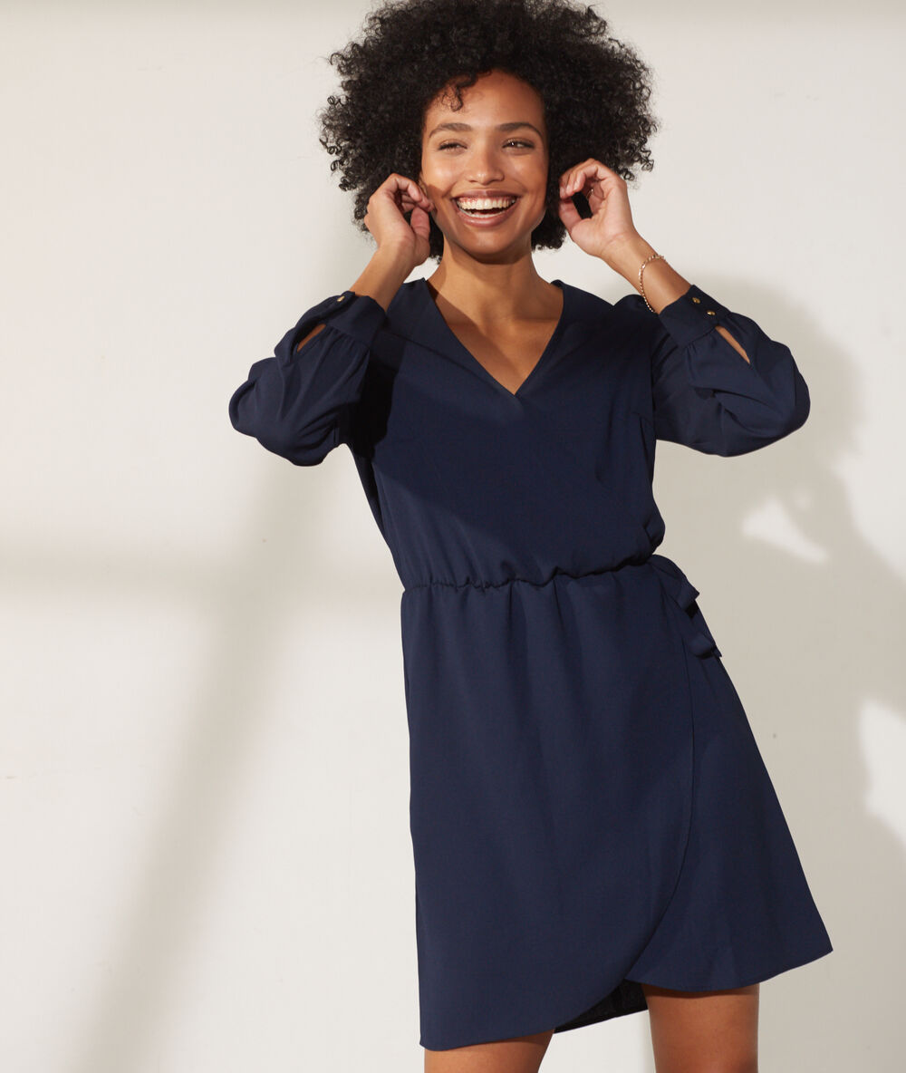 Robe courte cache-cœur marine.