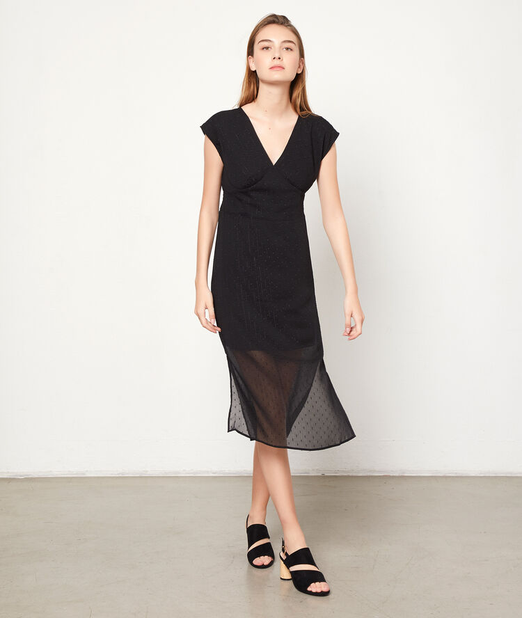 Robe longue en plumetis noir.