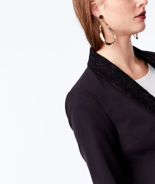 Veste de tailleur col empiècement dentelle Veste de tailleur col empiècement dentelle