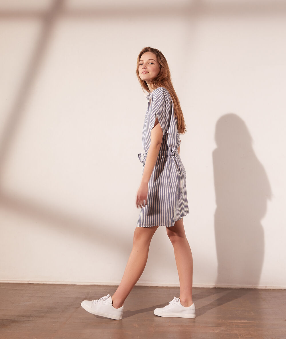Robe chemise rayée à nouer ciel.