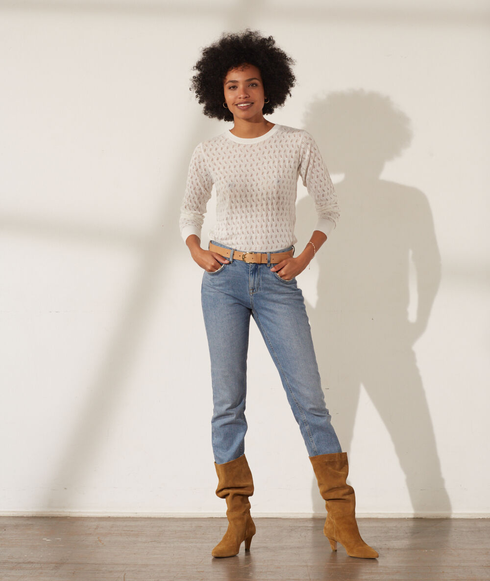Pull col rond blanc.