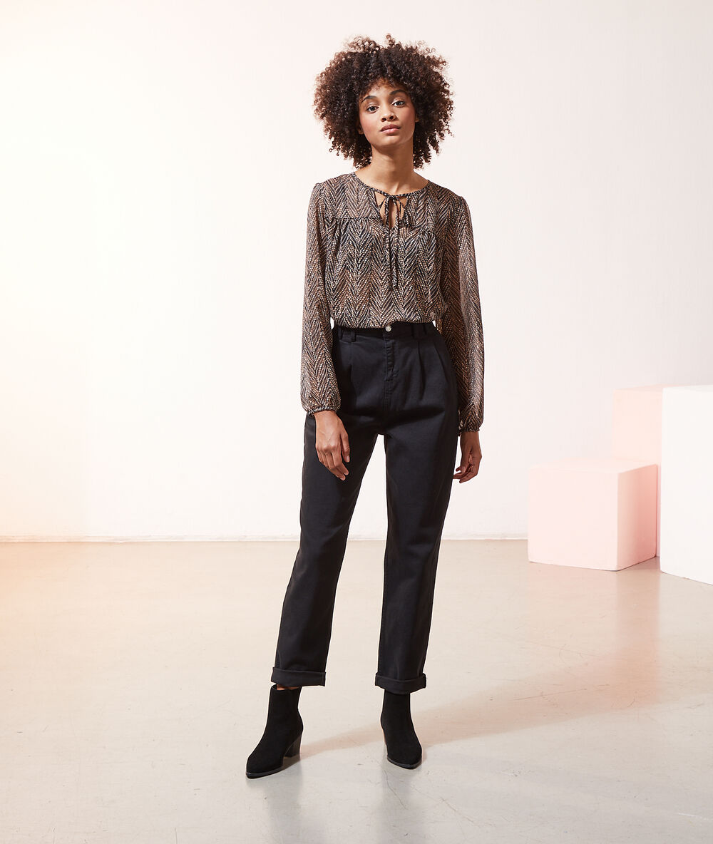 Pantalon carotte noir.