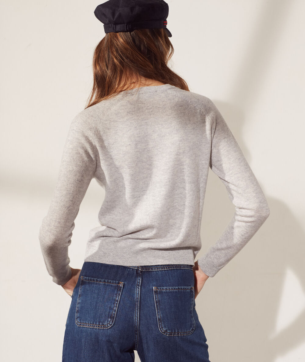 Pull col rond laine et cachemire gris clair.