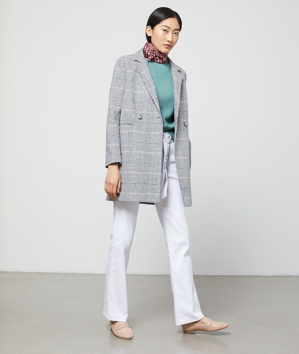 Manteau masculin à rayures gris chine clair.