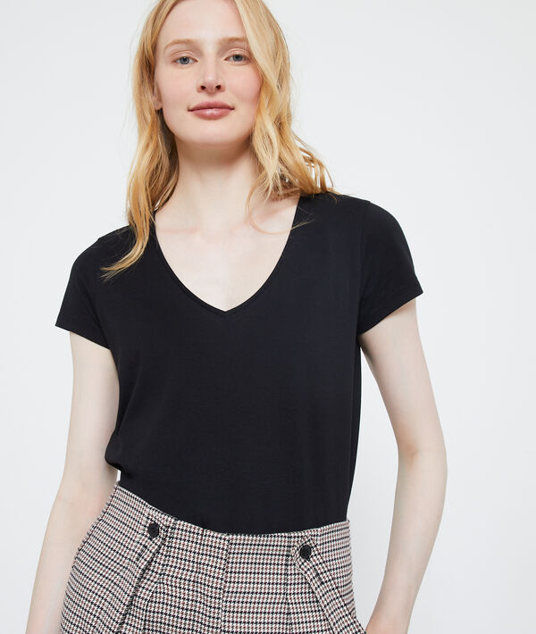 T-shirt col v en coton noir.