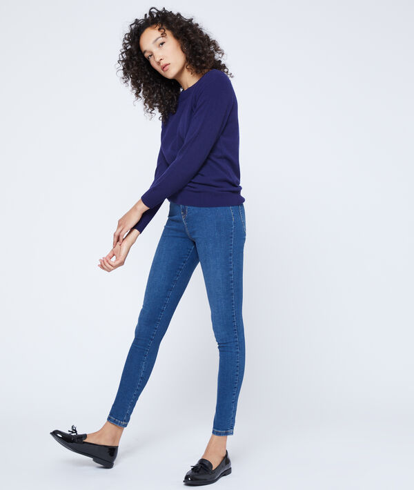 Pull col bateau en cachemire marine.
