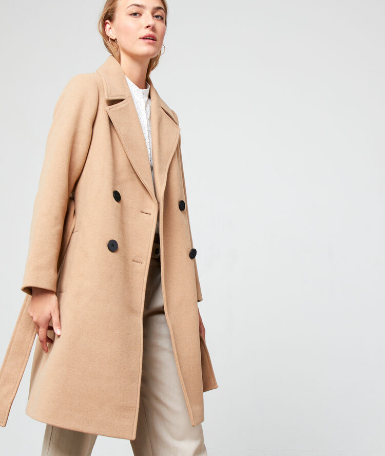 Manteau masculin ceinturé creme.