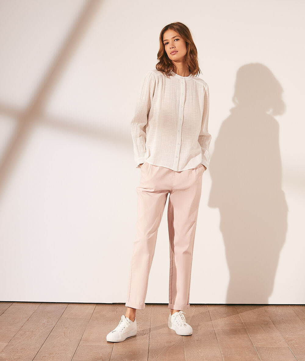 Pantalon chino blush.