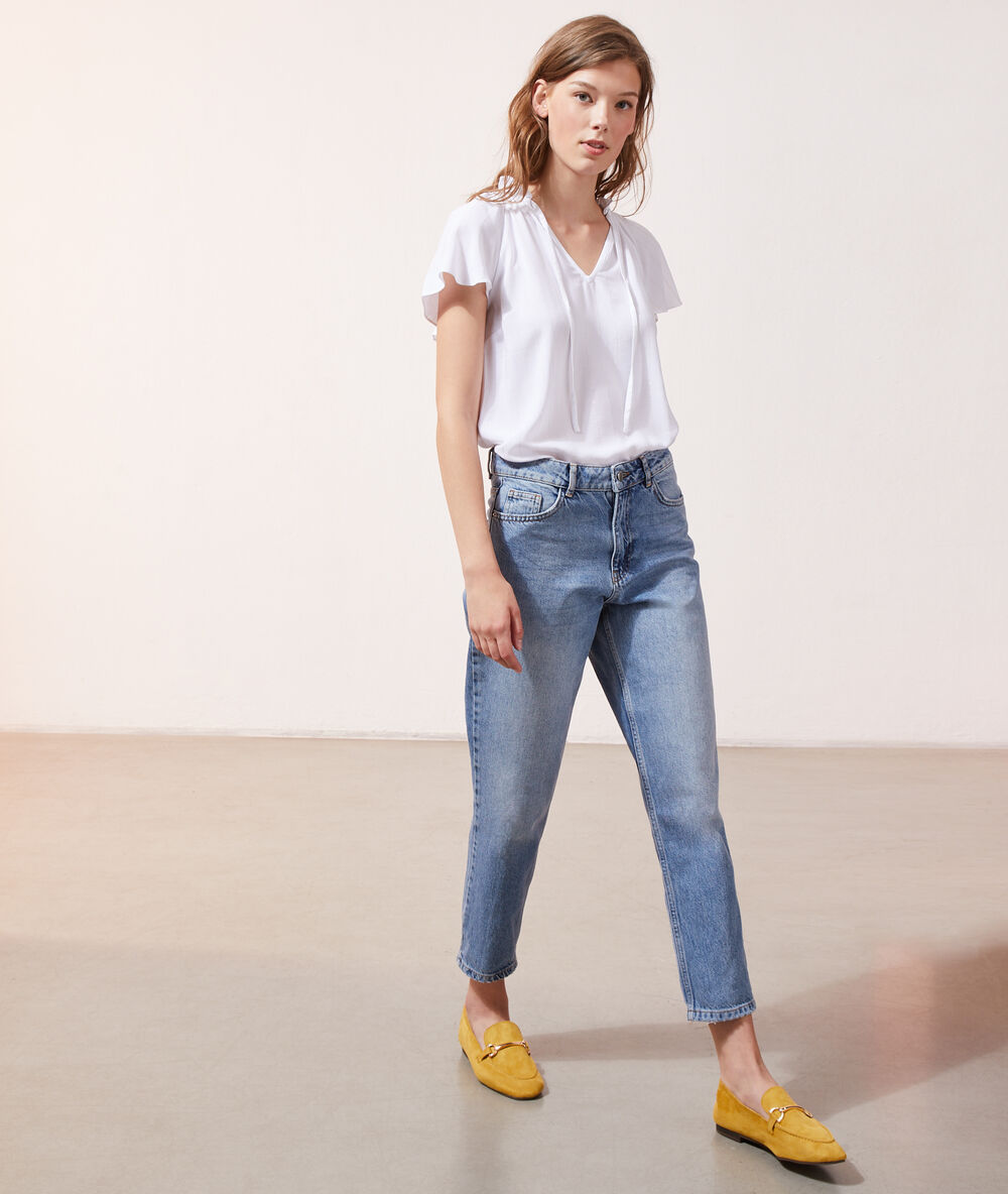 Blouse à nouer ecru.