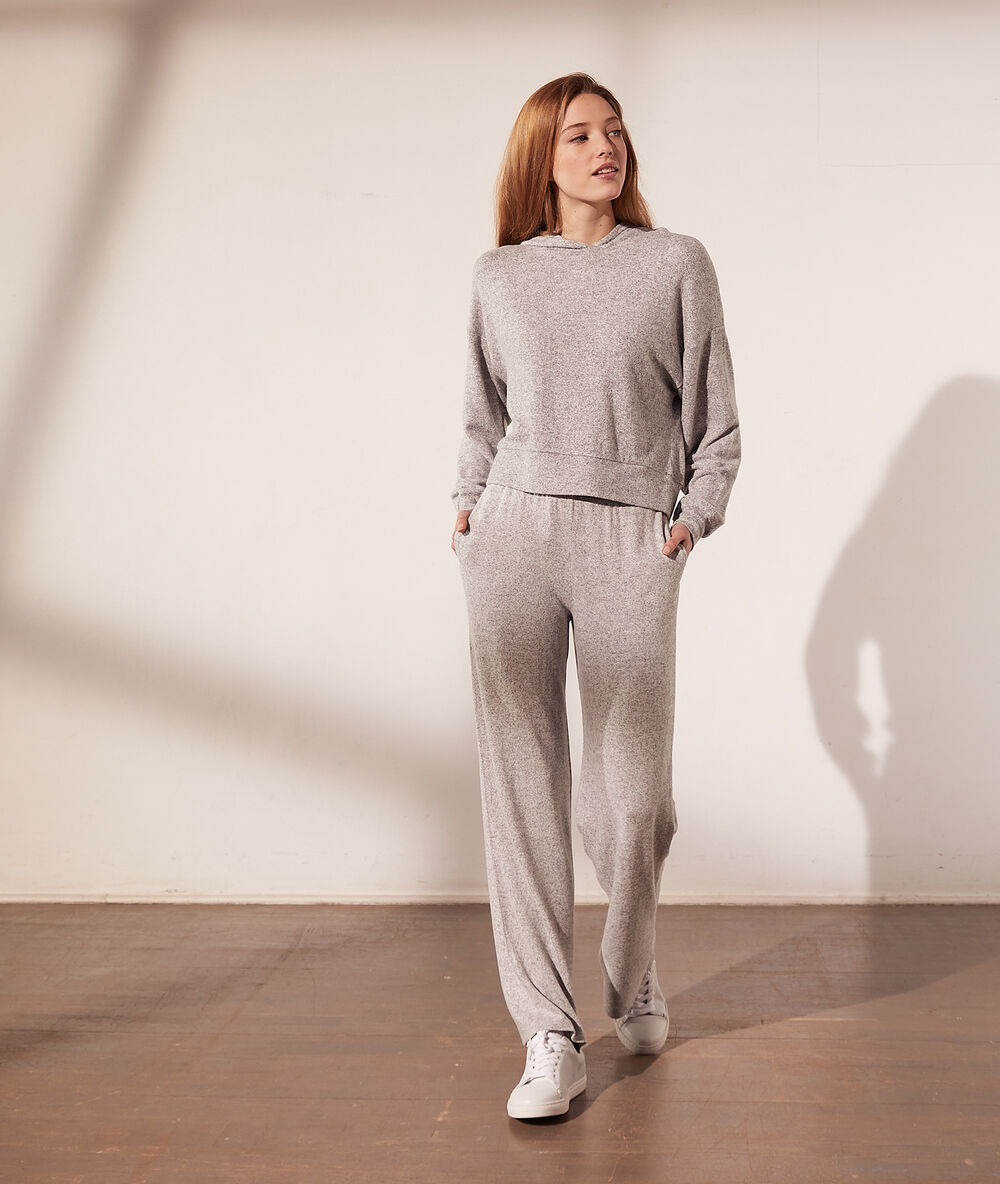 Sweat à capuche en maille gris chine clair.