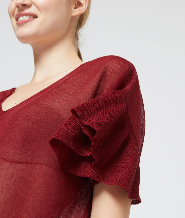 T-shirt effet transparent en maille fine grenat.