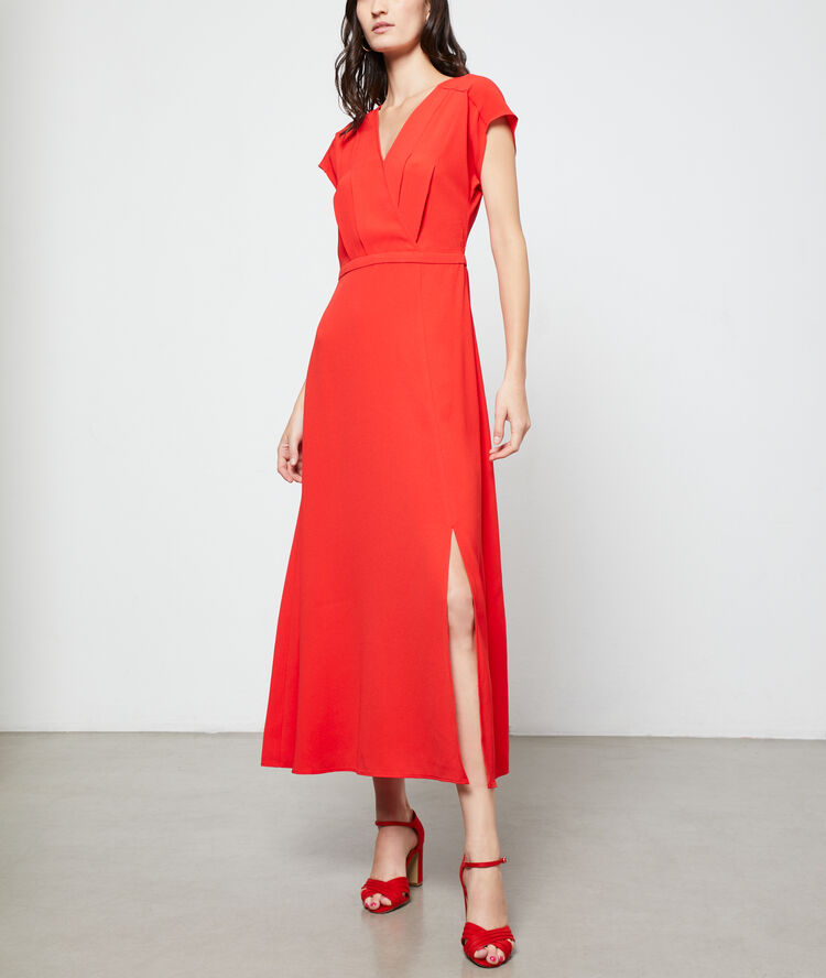 Robe longue fendue geranium.