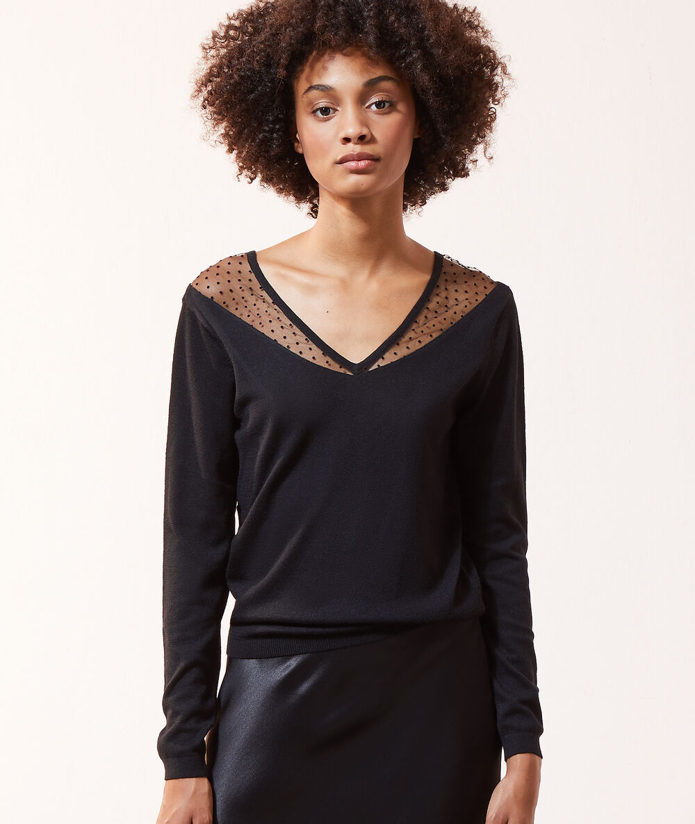 Pull mailles fines tulle plumetis noir.