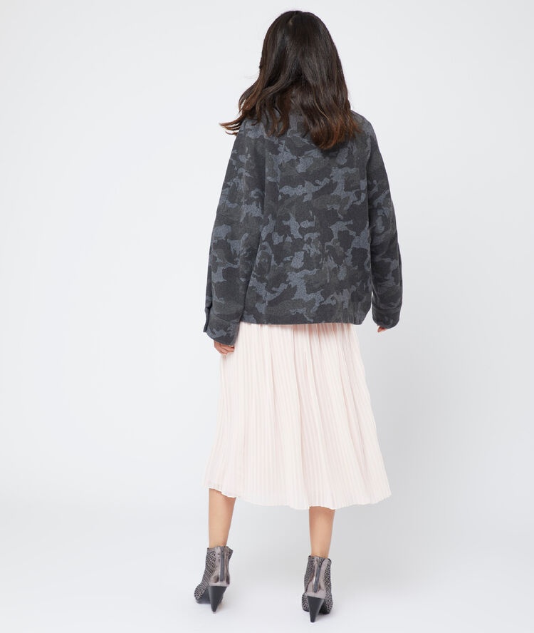 Manteau court imprimé camouflage taupe.