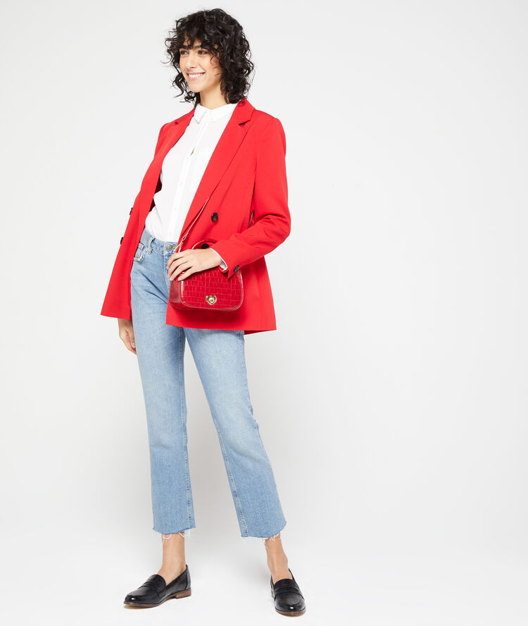 Veste de tailleur carmin.