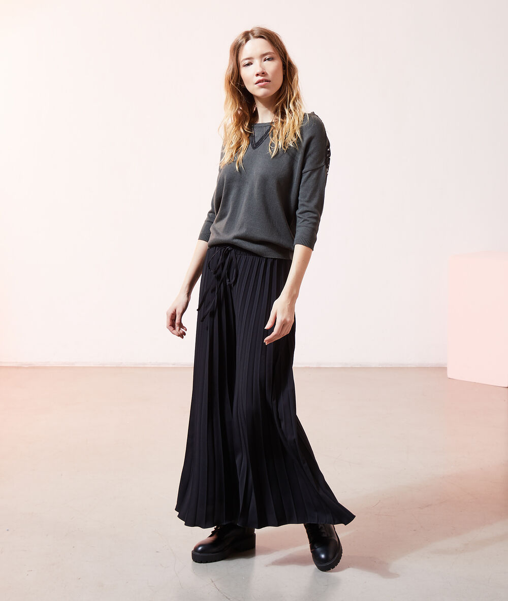 Pull dos dentelle foret.