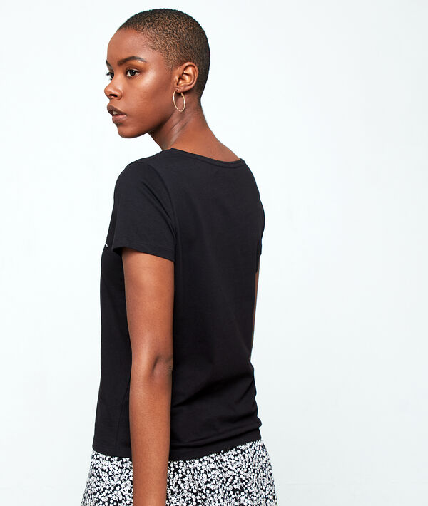 T-shirt brodé "Beauty" T-shirt brodé "Beauty"