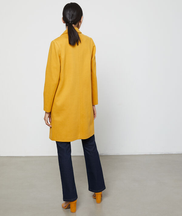 Manteau masculin curry.