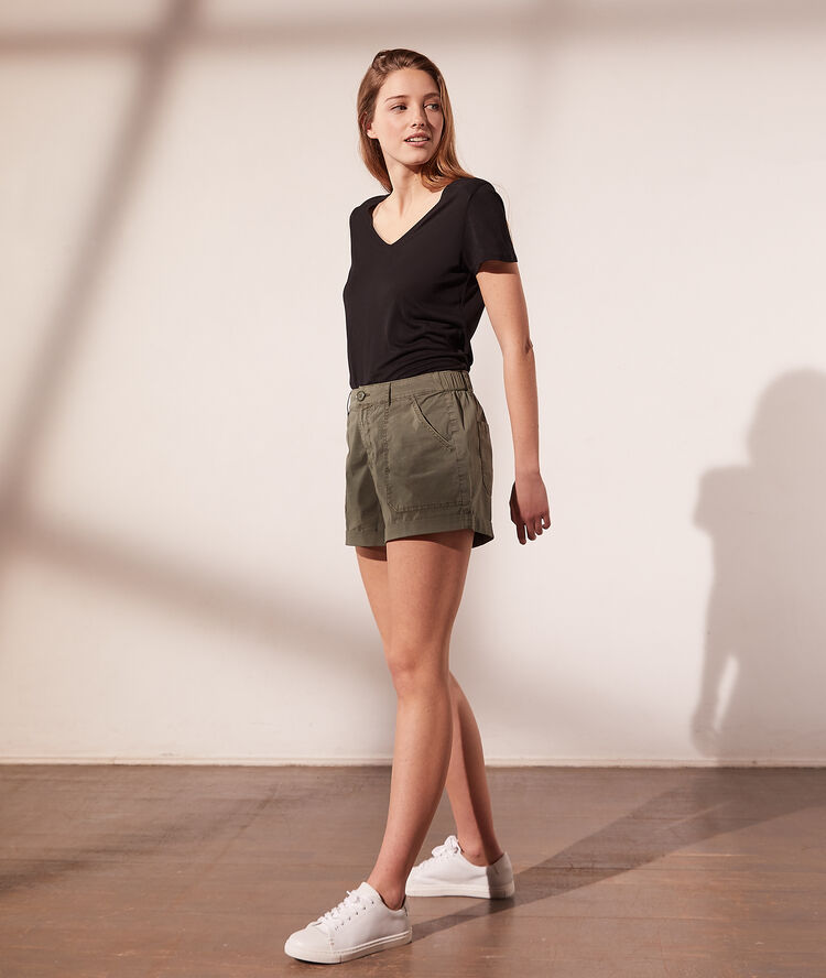T-shirt col v noir.