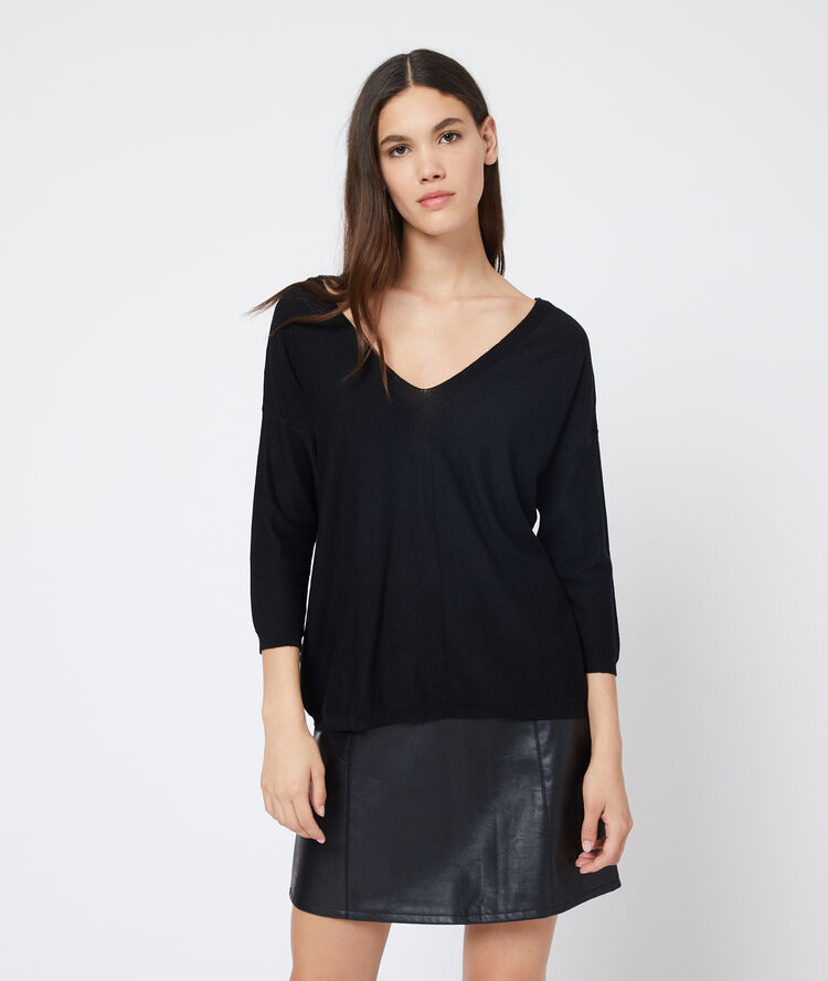Pull dos décolleté dentelle noir.