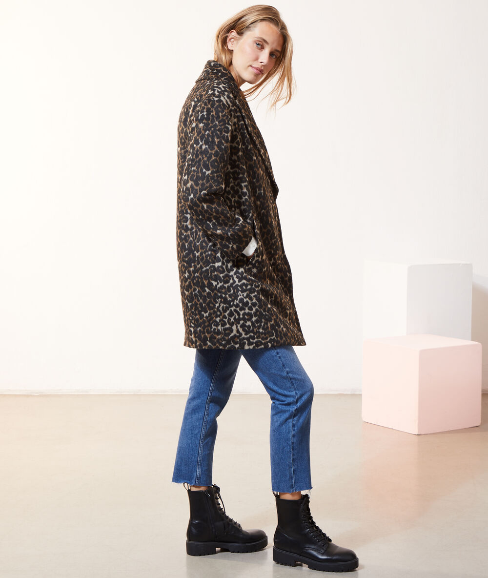 Manteau droit léopard noir.