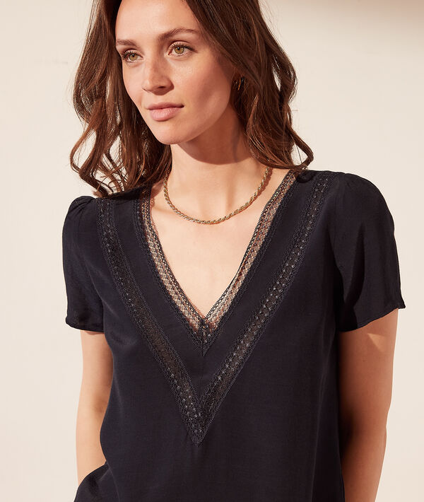 Top col V en dentelle Top col V en dentelle