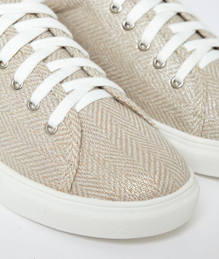 Baskets en lin argent.