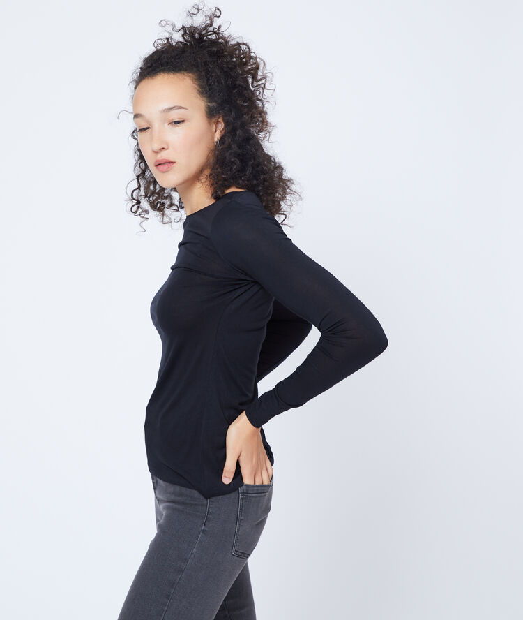T-shirt en viscose noir.