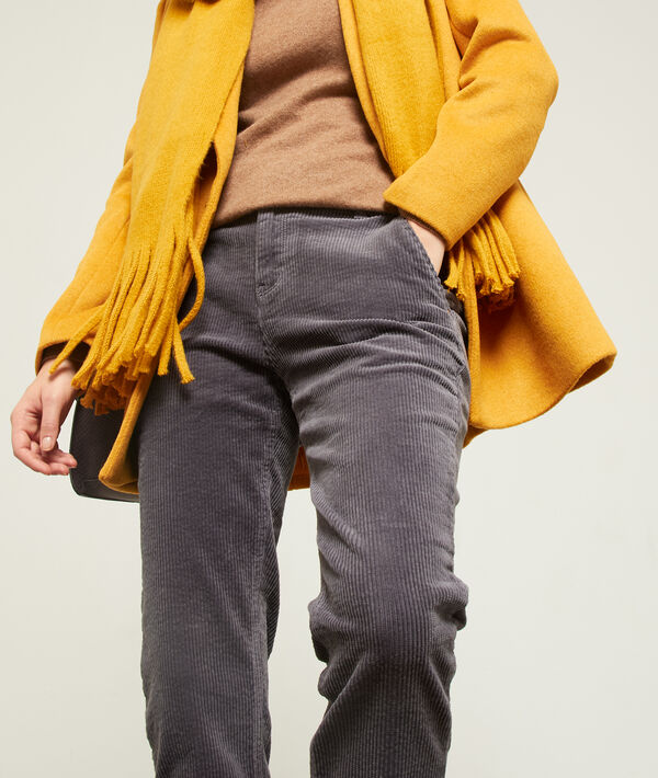 Pantalon en velours côtelé souris.