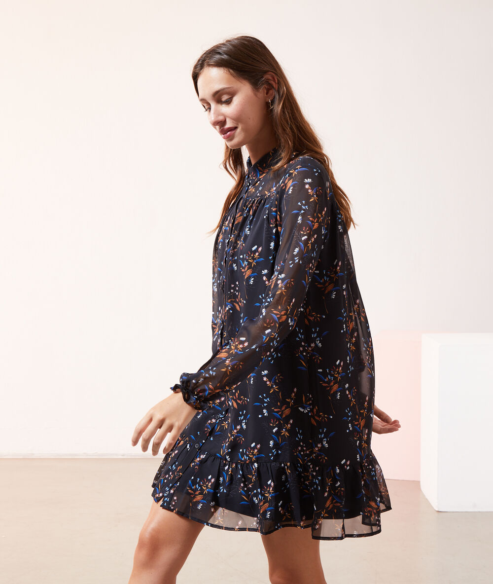 Robe fluide imprimé fleuri noir.