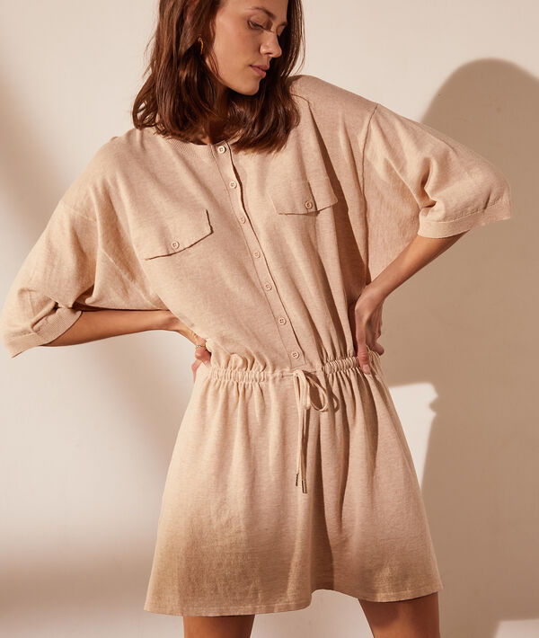 Robe en maille à nouer Robe en maille à nouer